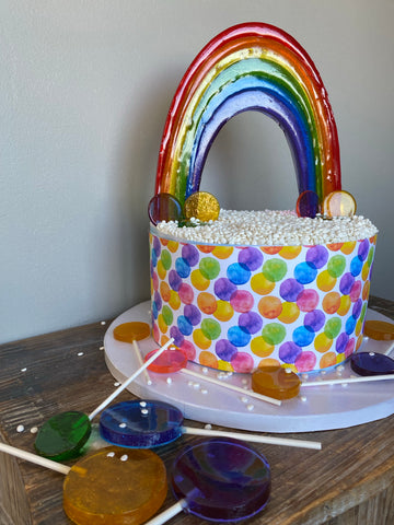 this rainbow cake topper is too cute and great addition to you cake! |  Hello Cakers